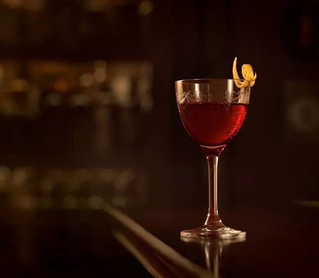 discover-classic-vermouth-cocktail